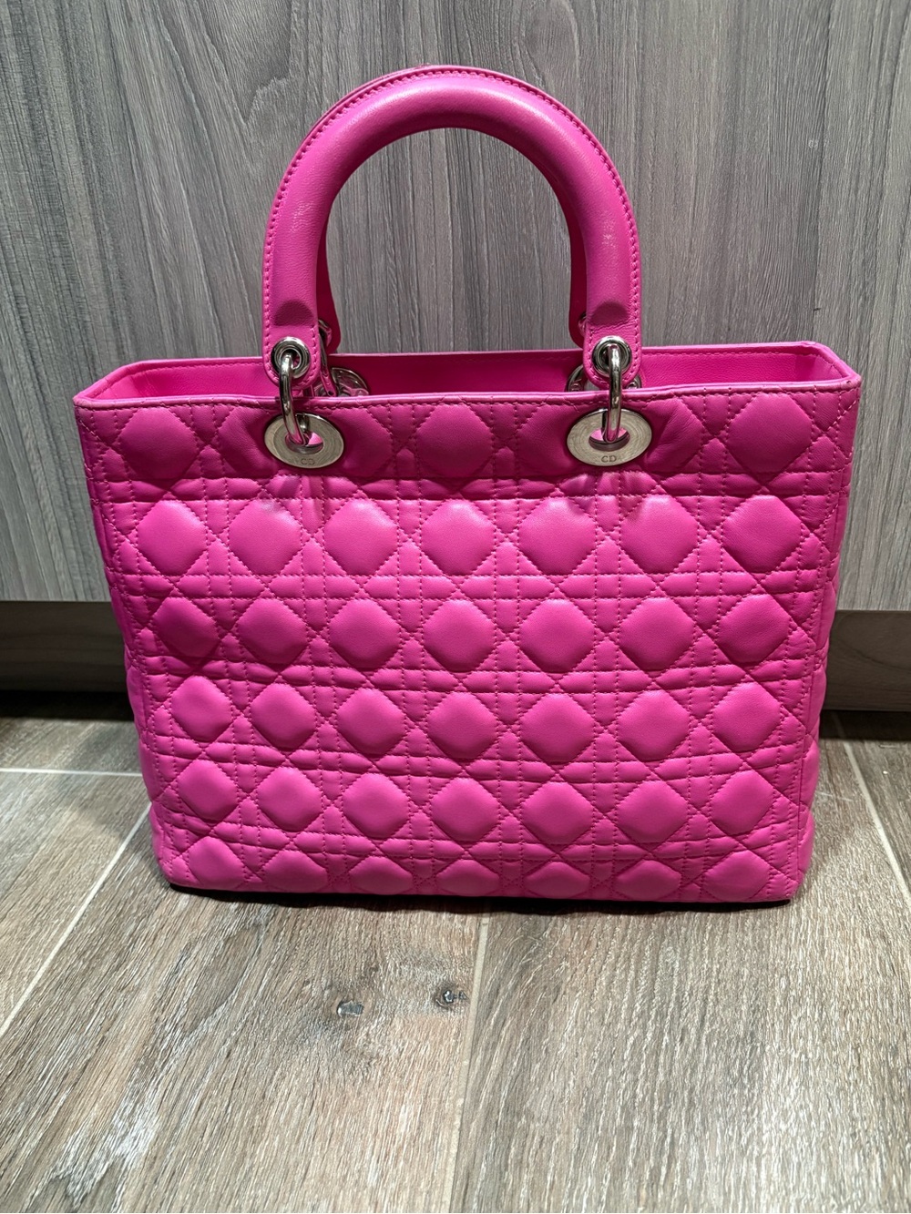 Large Lady Dior Bag in Hot Pink with silver hardware - Picture 2 of 15